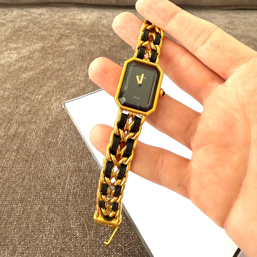 Authentic CHANEL Premiere watch size Medium M gold and black leather bracelet - Picture 6 of 16